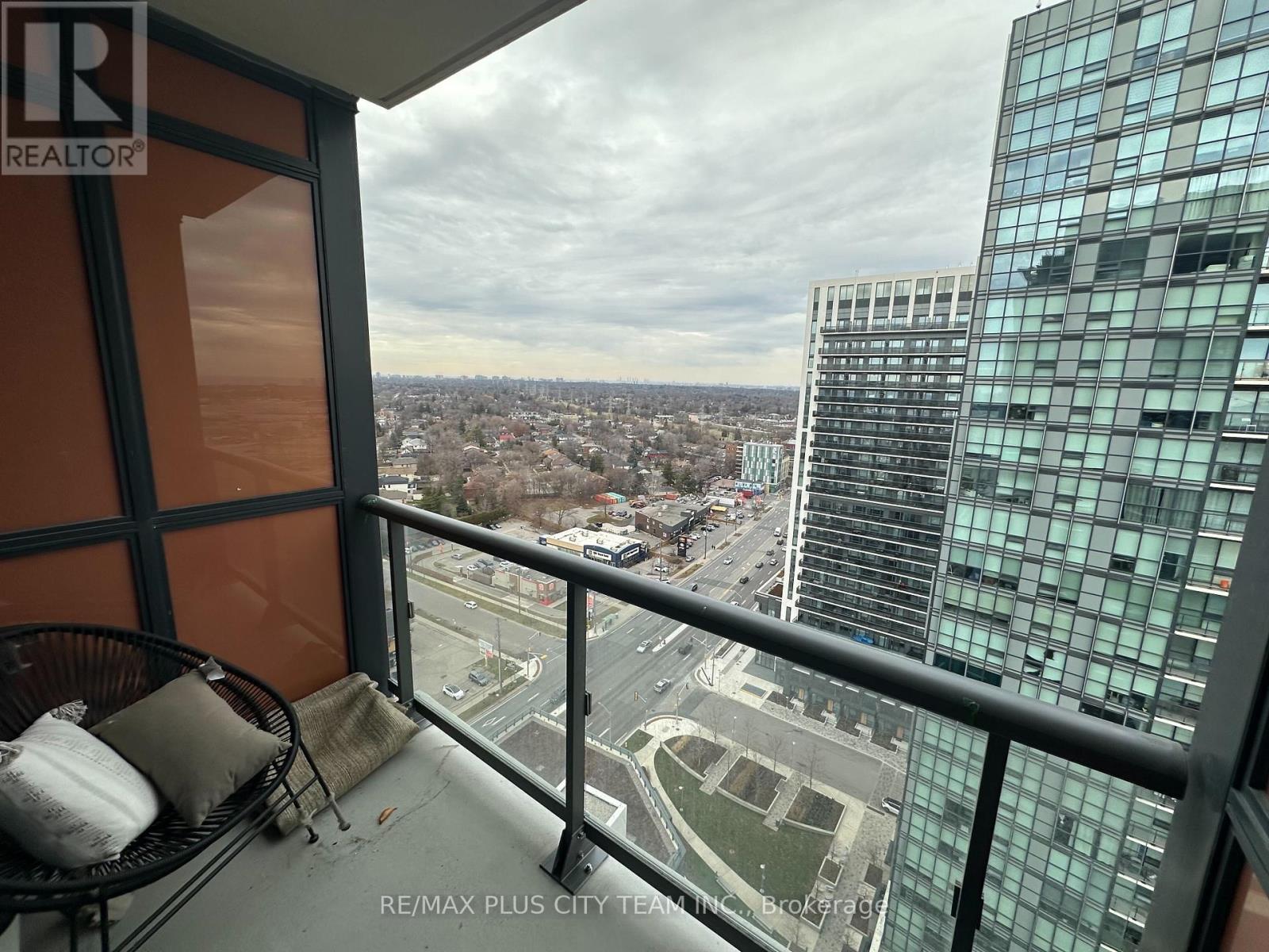 2010 - 50 Thomas Riley Road, Toronto, Ontario  M9B 0C5 - Photo 12 - W12496676