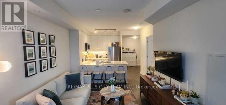 2010 - 50 Thomas Riley Road, Toronto, Ontario  M9B 0C5 - Photo 4 - W12496676