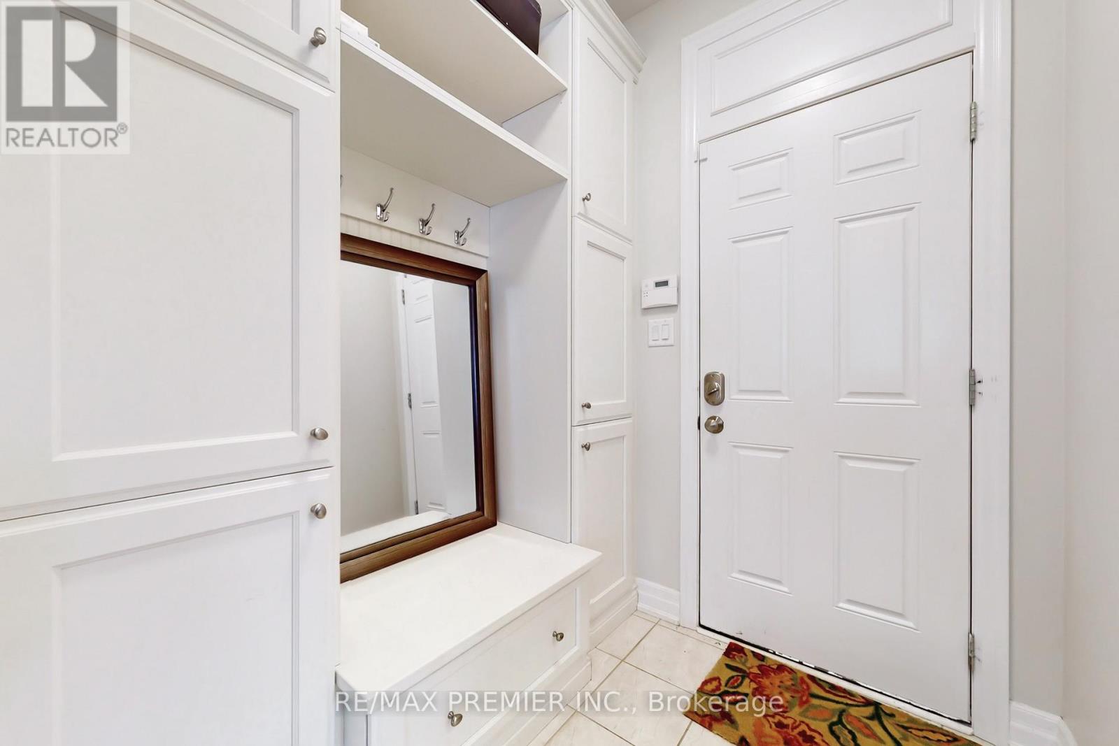 140 Magnolia Crescent, Oakville, Ontario  L6M 4M1 - Photo 20 - W12496680