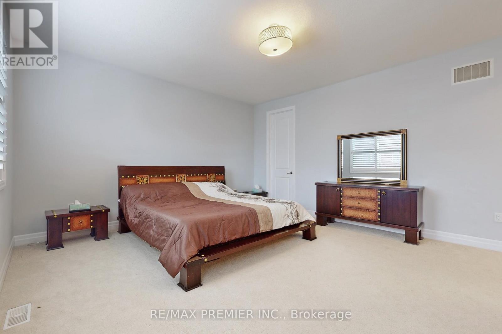 140 Magnolia Crescent, Oakville, Ontario  L6M 4M1 - Photo 28 - W12496680