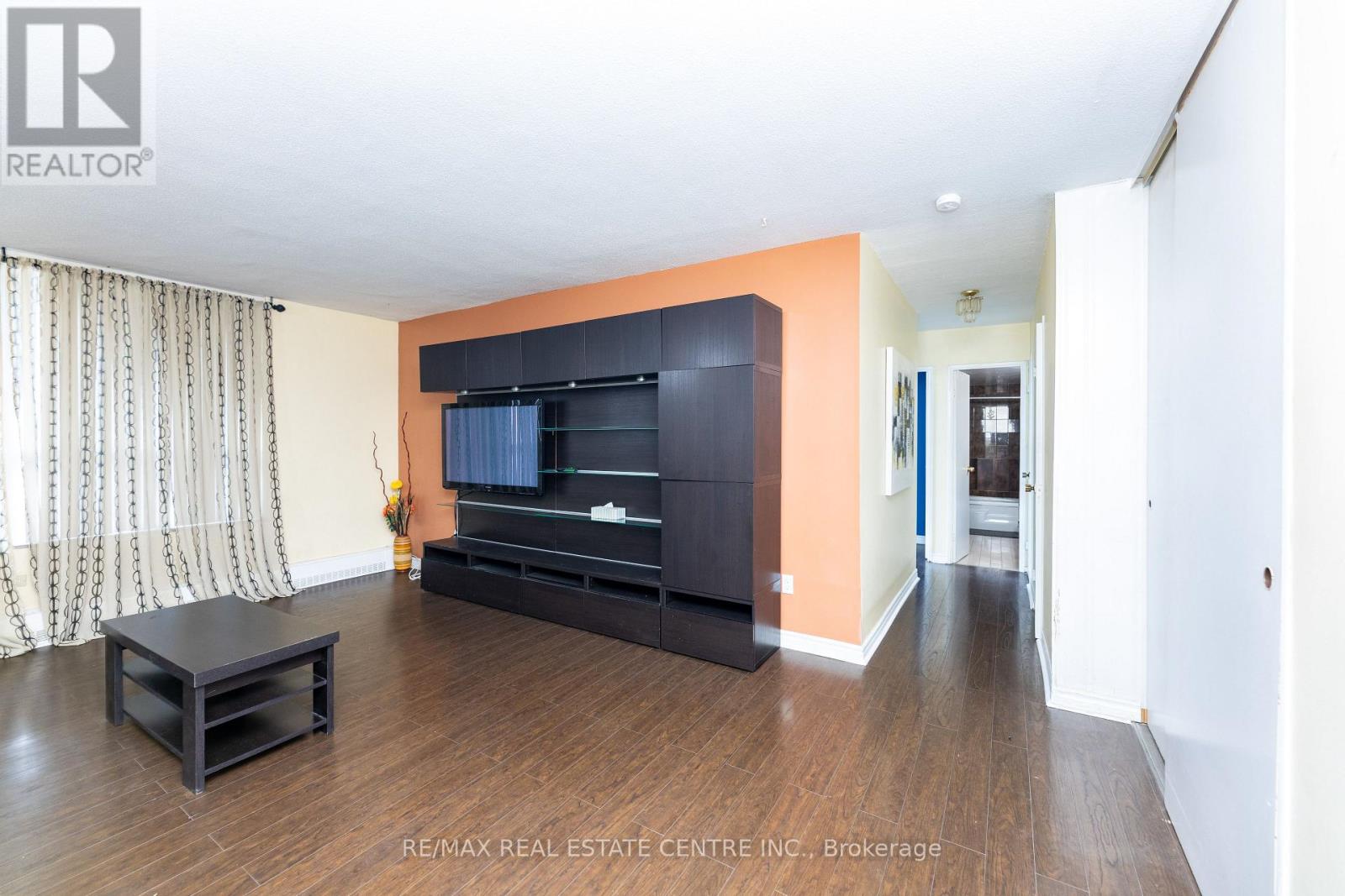 1009 - 3390 Weston Road, Toronto, Ontario  M9M 2X3 - Photo 19 - W12496684