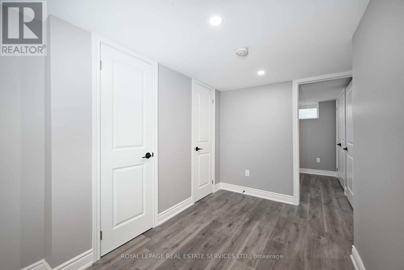 Lower - 1295 Pinegrove Road, Oakville, Ontario  L6L 2X2 - Photo 18 - W12496710