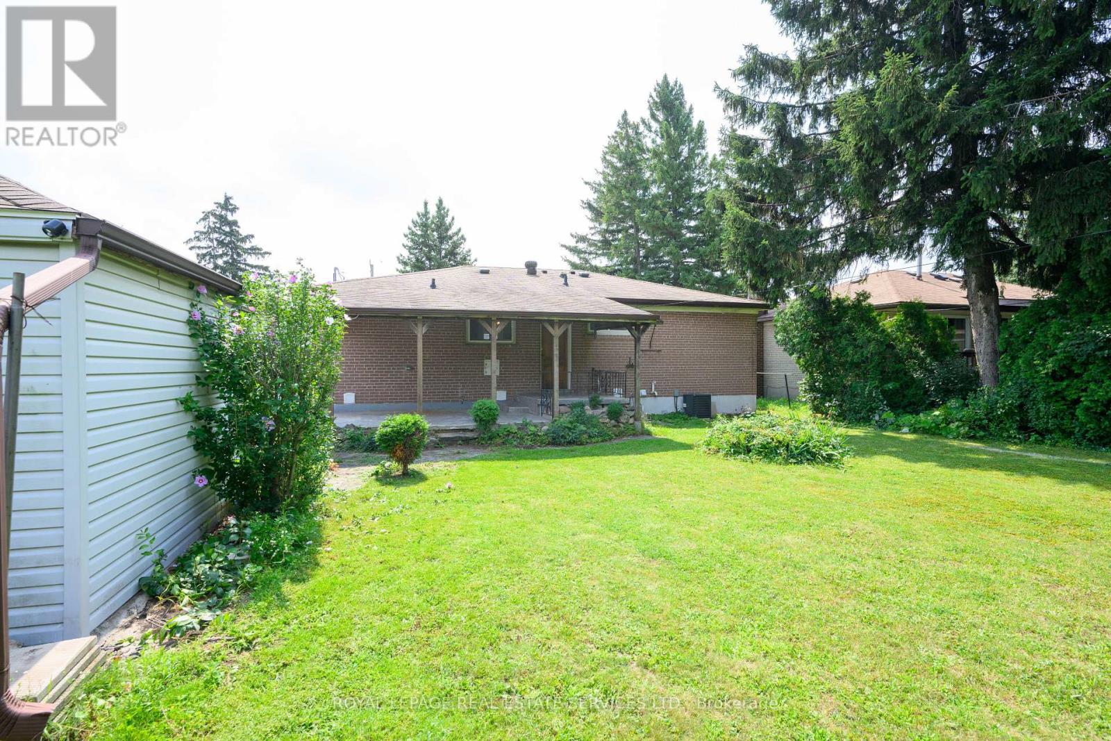 Lower - 1295 Pinegrove Road, Oakville, Ontario  L6L 2X2 - Photo 19 - W12496710