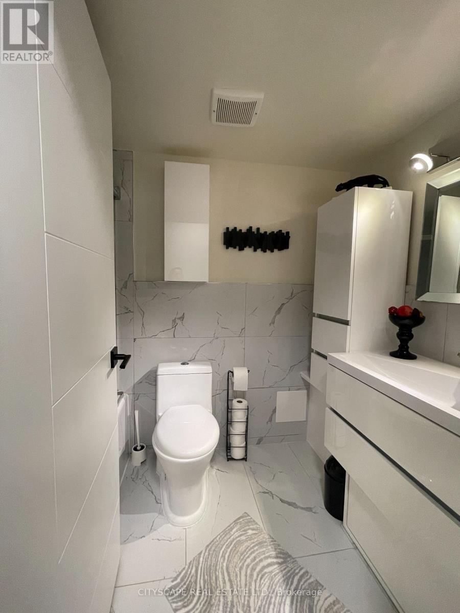 704 - 355 Rathburn Road E, Mississauga (Rathwood), Ontario  L4Z 1H4 - Photo 12 - W12496724