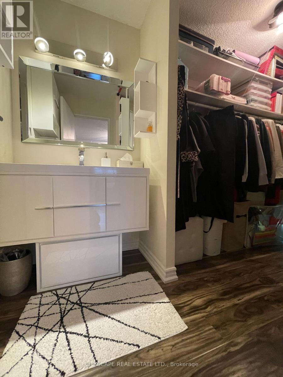 704 - 355 Rathburn Road E, Mississauga (Rathwood), Ontario  L4Z 1H4 - Photo 7 - W12496724