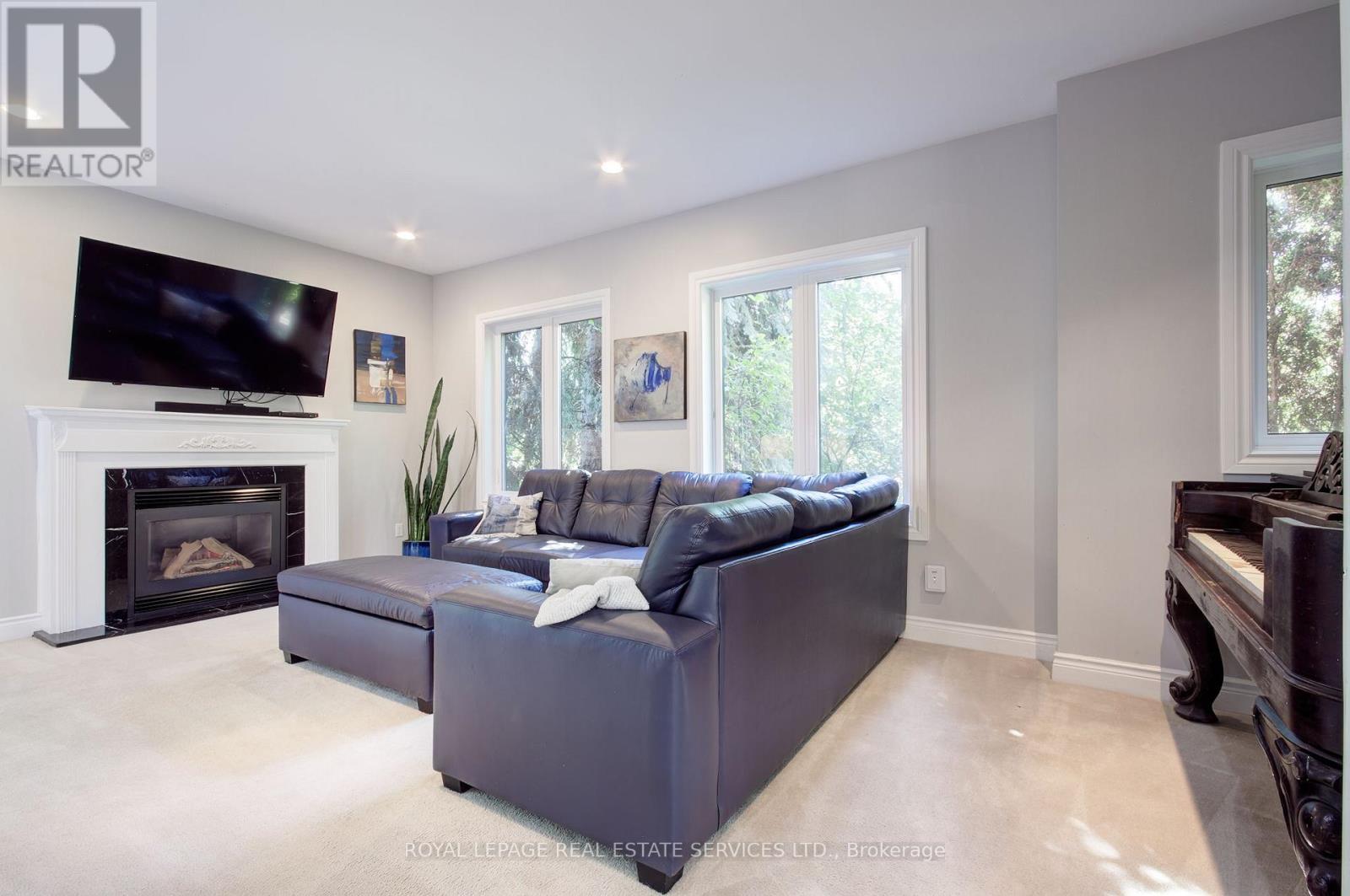 1079 Skyvalley Crescent, Oakville, Ontario  L6M 3L2 - Photo 15 - W12496756