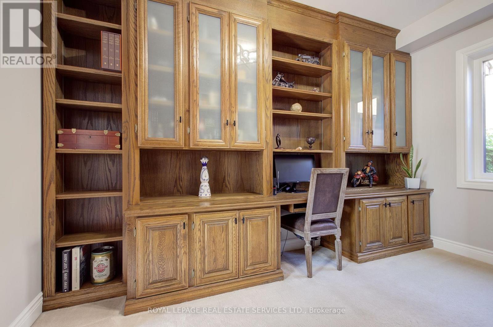 1079 Skyvalley Crescent, Oakville, Ontario  L6M 3L2 - Photo 17 - W12496756