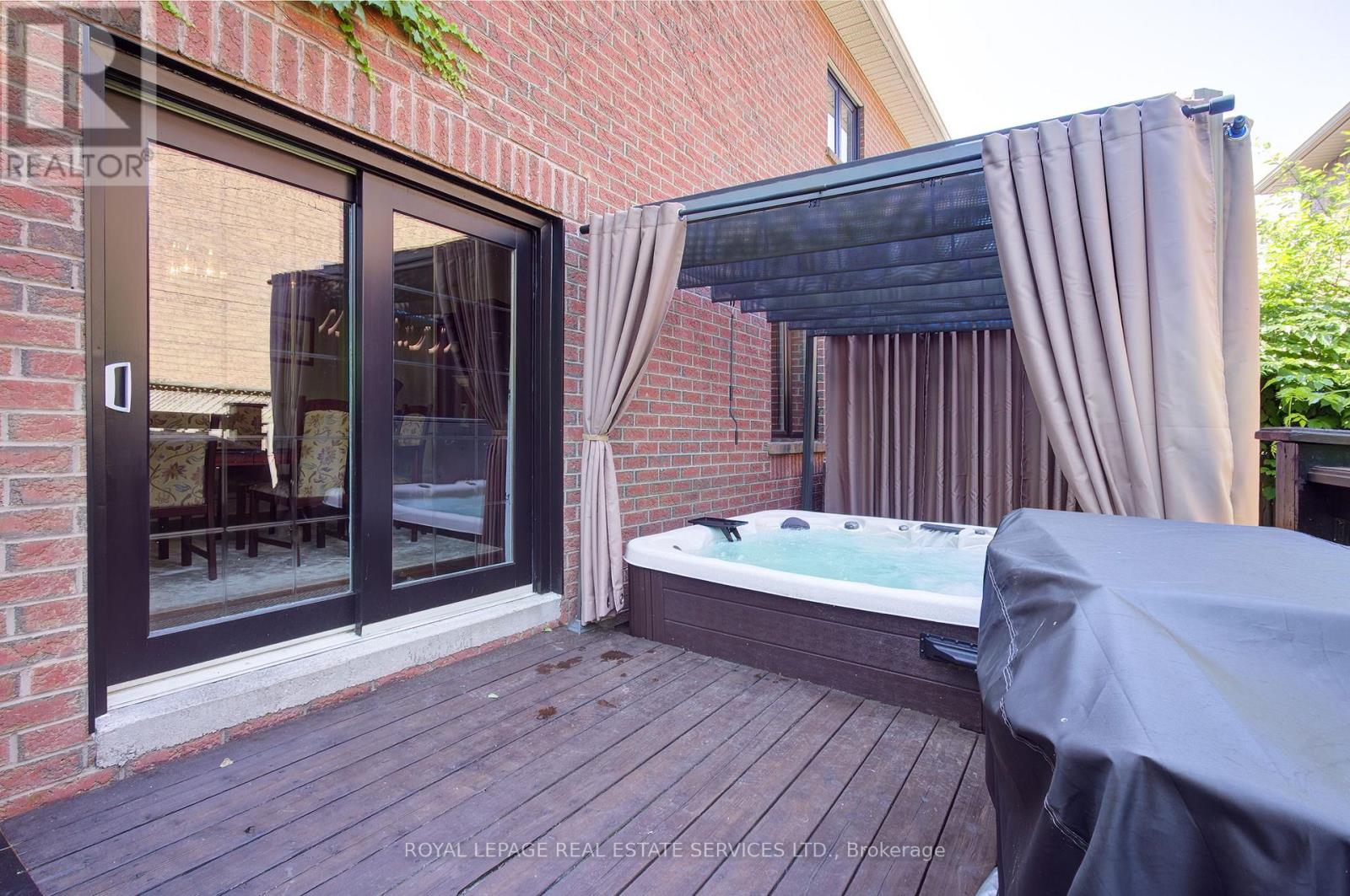 1079 Skyvalley Crescent, Oakville, Ontario  L6M 3L2 - Photo 40 - W12496756