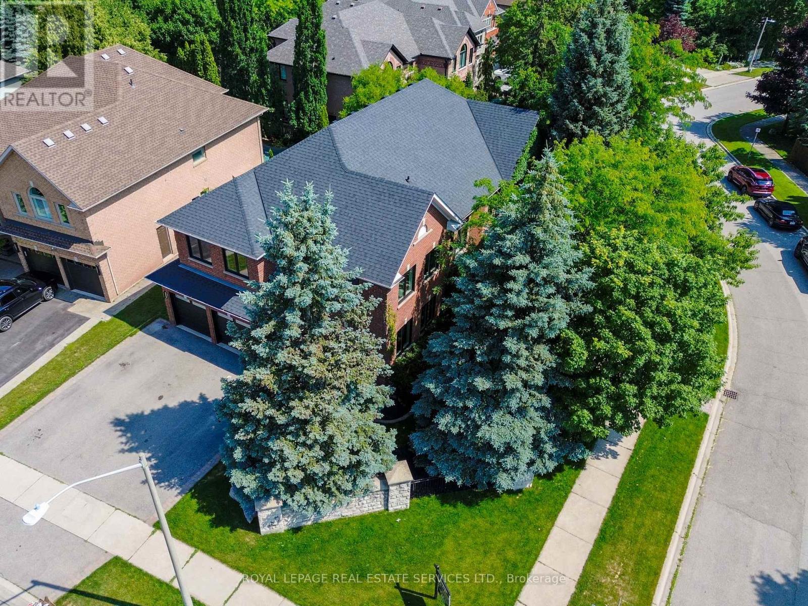 1079 Skyvalley Crescent, Oakville, Ontario  L6M 3L2 - Photo 48 - W12496756