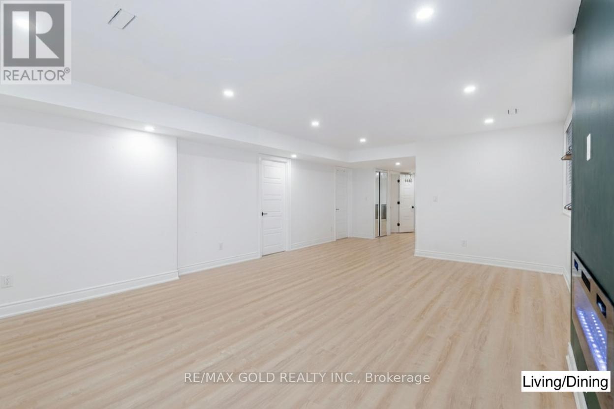 17 Kapikog Street, Brampton, Ontario  L6Y 0E4 - Photo 6 - W12496772