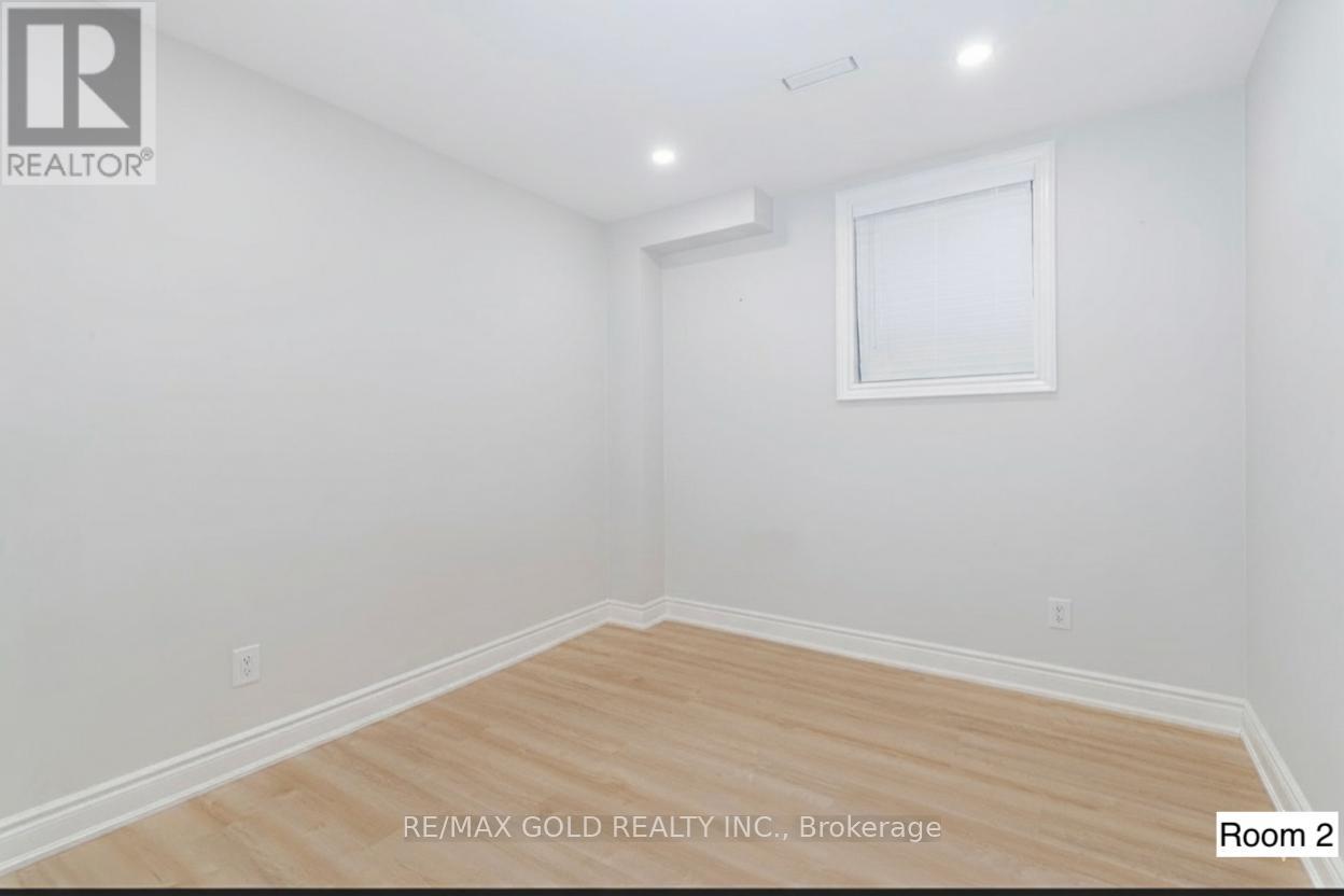 17 Kapikog Street, Brampton, Ontario  L6Y 0E4 - Photo 7 - W12496772