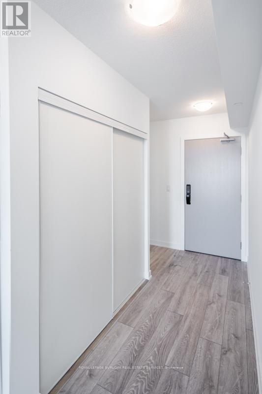 A401 - 3210 Dakota Common, Burlington, Ontario  L7M 2A8 - Photo 5 - W12496814