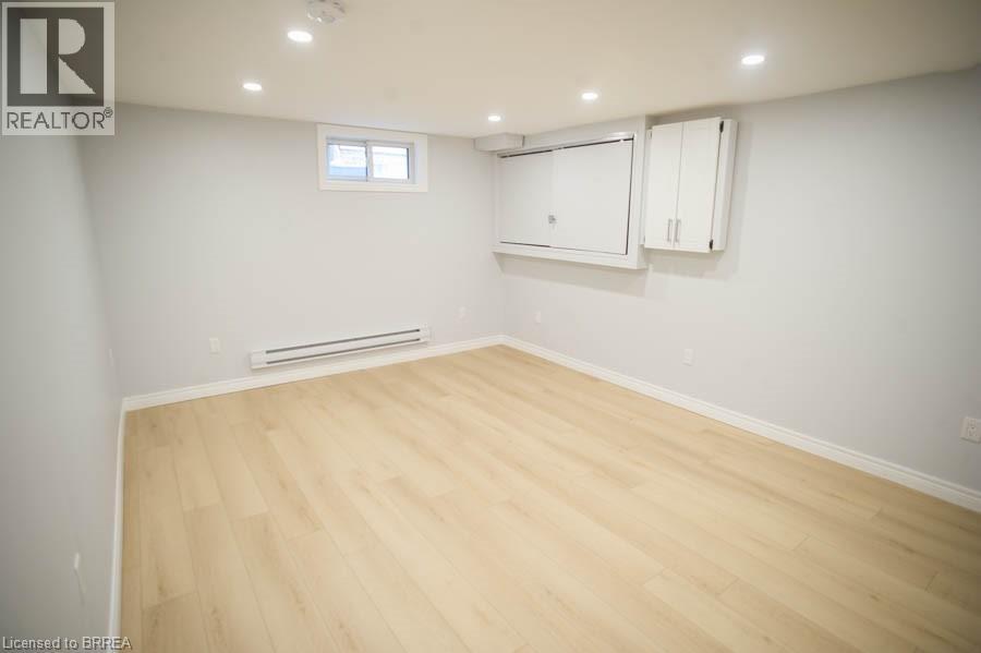 415 Chatham Street, Brantford, Ontario  N3S 4J4 - Photo 19 - 40784736