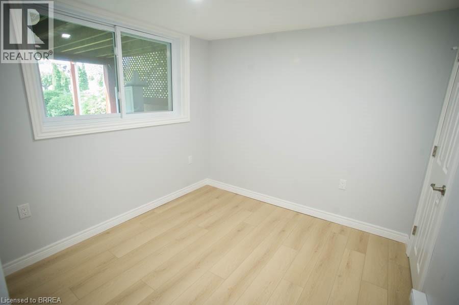 415 Chatham Street, Brantford, Ontario  N3S 4J4 - Photo 23 - 40784736