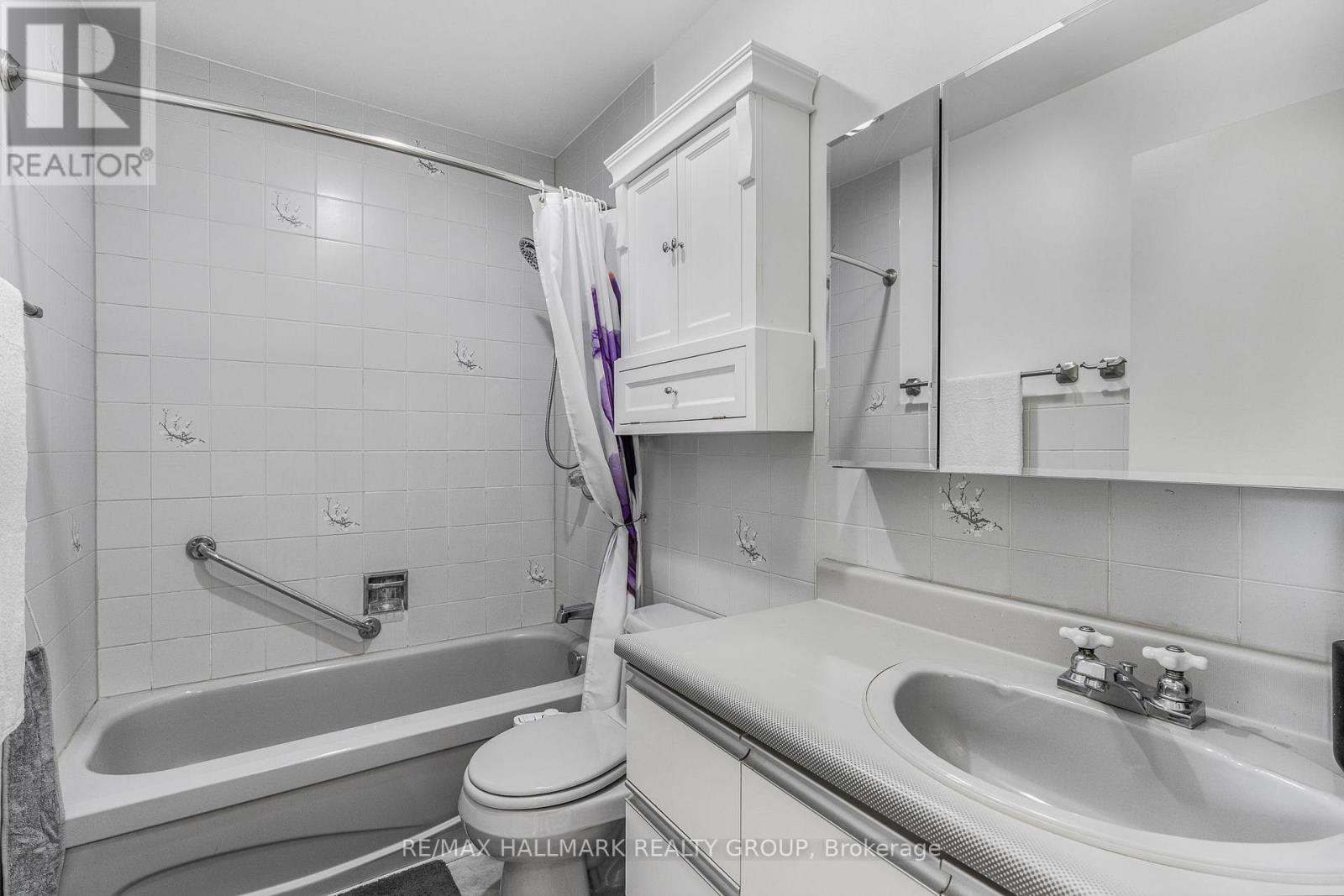 1115 Cholette Crescent, Ottawa, Ontario  K1C 1T4 - Photo 10 - X12496944