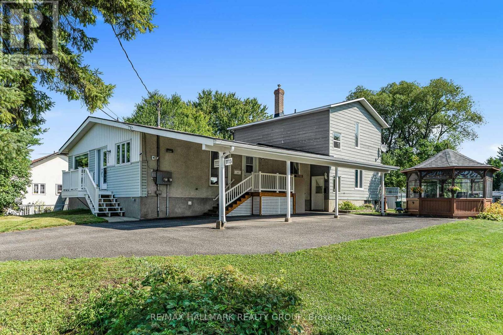 1111 Cholette Crescent, Ottawa, Ontario  K1C 1T4 - Photo 2 - X12496946