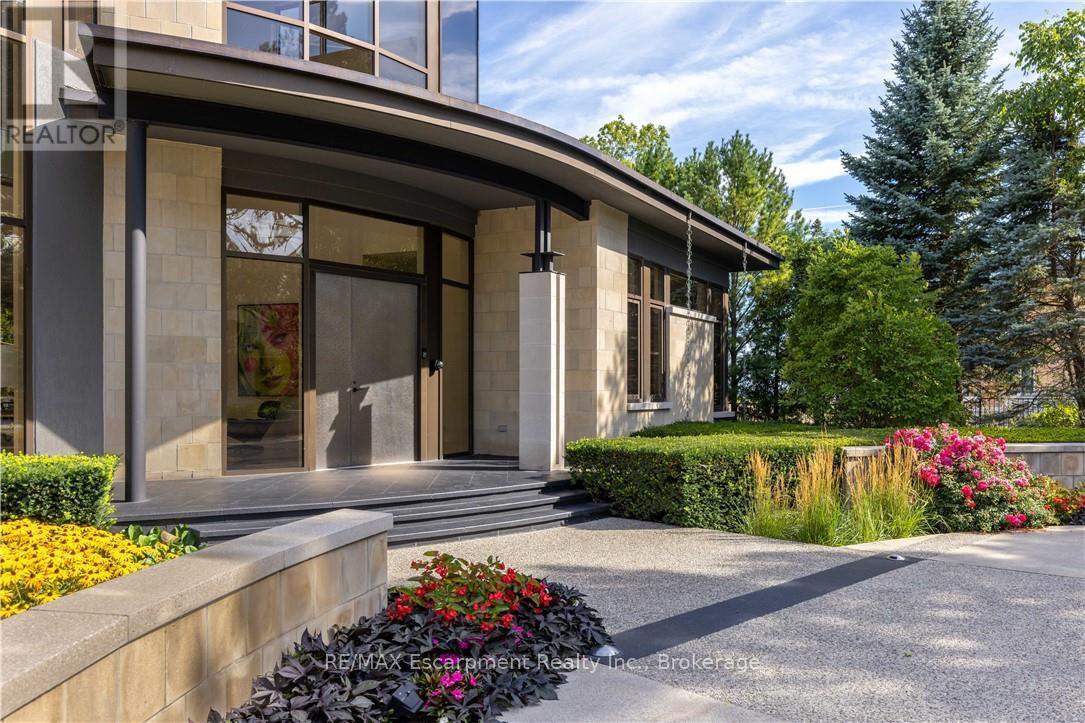 1540 Watersedge Road, Mississauga (Clarkson), Ontario  L5J 1A4 - Photo 11 - W12496928