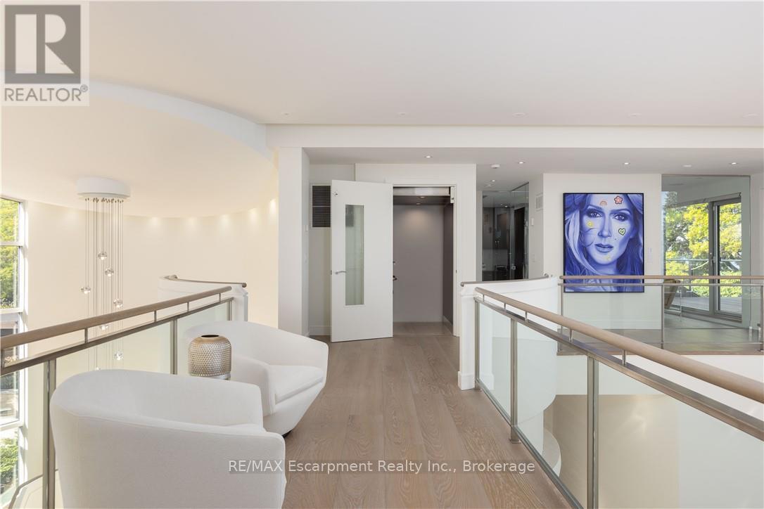 1540 Watersedge Road, Mississauga (Clarkson), Ontario  L5J 1A4 - Photo 27 - W12496928