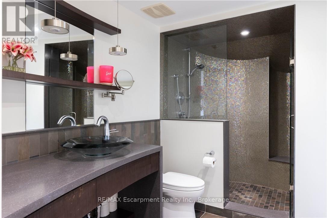 1540 Watersedge Road, Mississauga (Clarkson), Ontario  L5J 1A4 - Photo 31 - W12496928