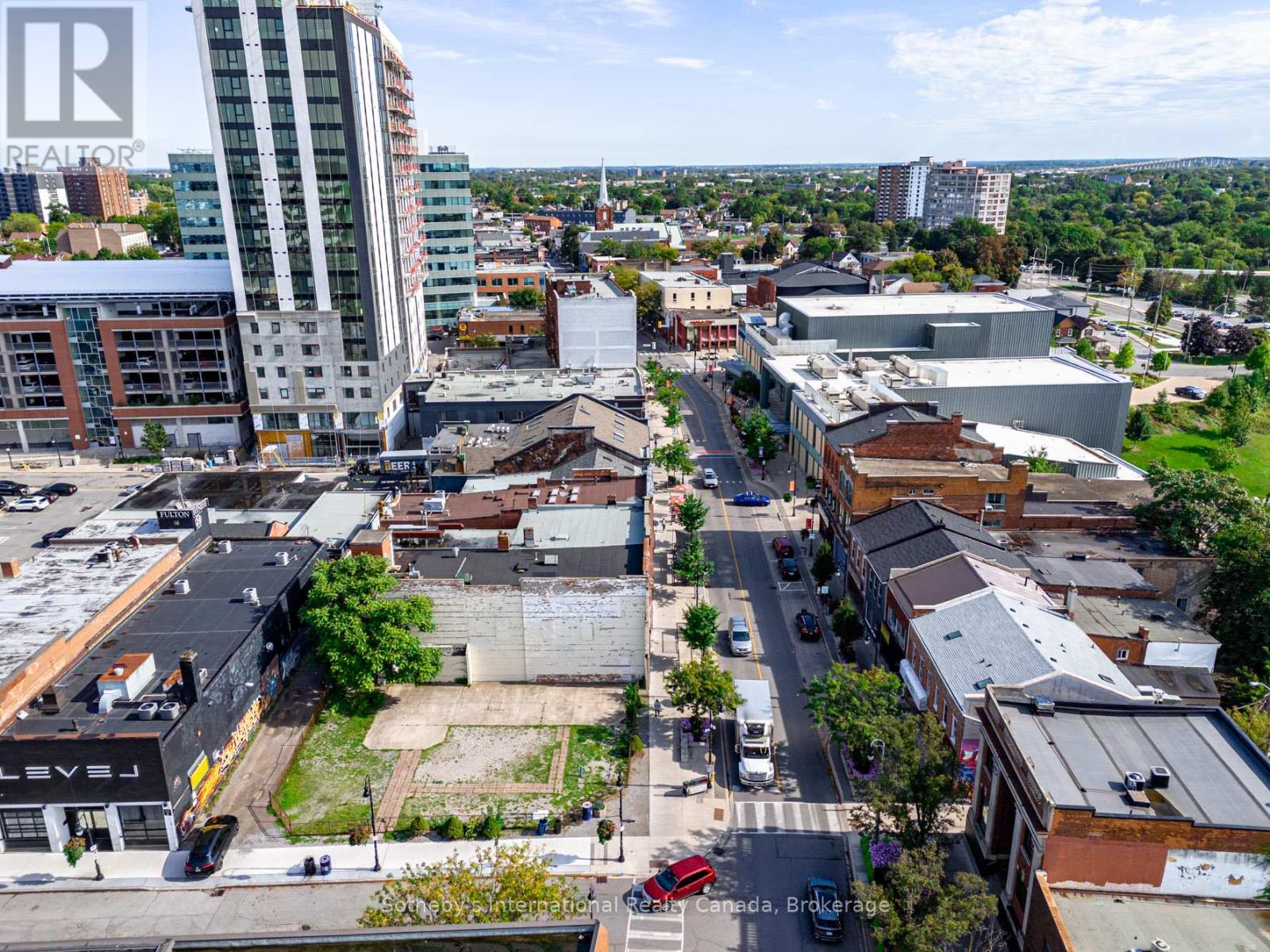 201 St. Paul Street, St. Catharines (Downtown), Ontario  L2R 3M6 - Photo 16 - X12496846