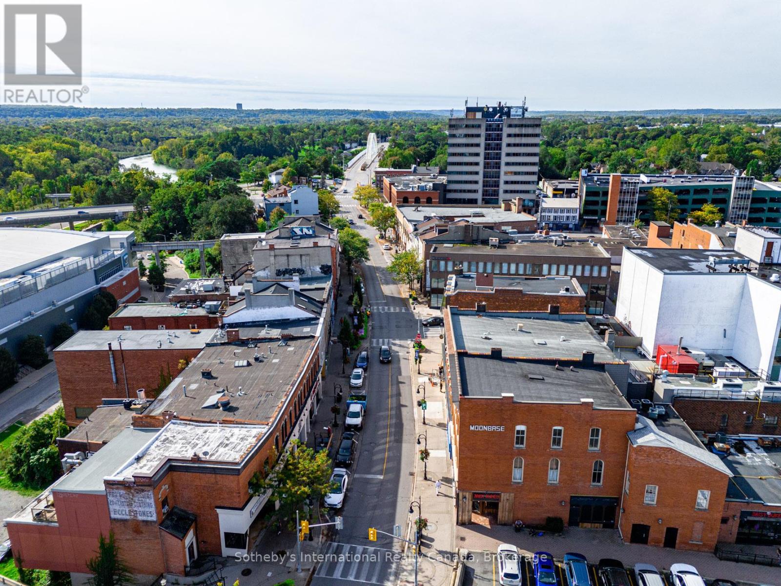 201 St. Paul Street, St. Catharines (Downtown), Ontario  L2R 3M6 - Photo 17 - X12496846