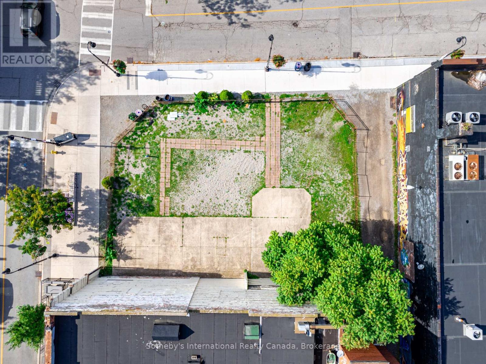 201 St. Paul Street, St. Catharines (Downtown), Ontario  L2R 3M6 - Photo 6 - X12496846