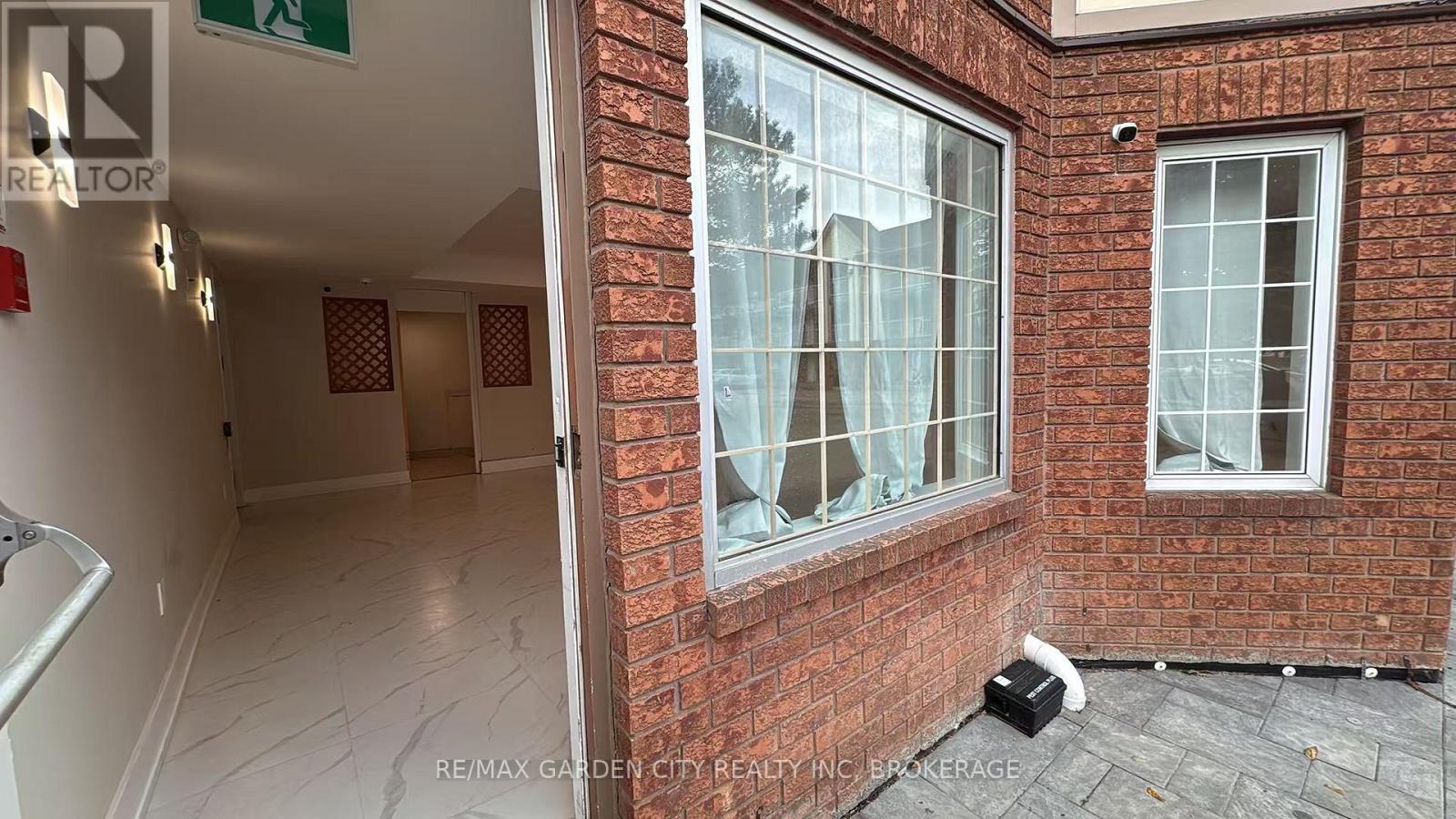 Commercial Unit - 7737 Lundy's Lane, Niagara Falls, Ontario  L2H 1H3 - Photo 24 - X12496902