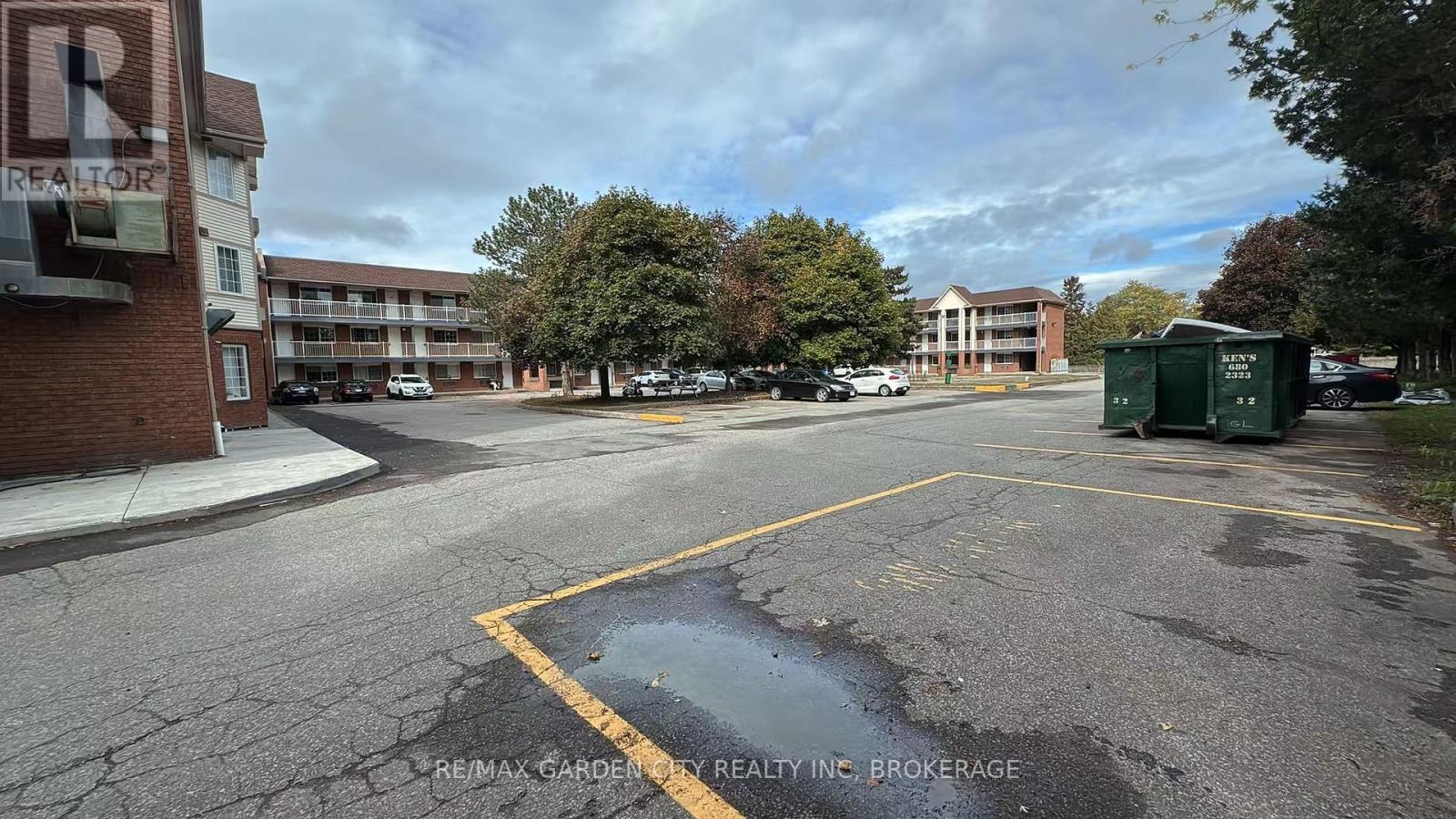 Commercial Unit - 7737 Lundy's Lane, Niagara Falls, Ontario  L2H 1H3 - Photo 32 - X12496902