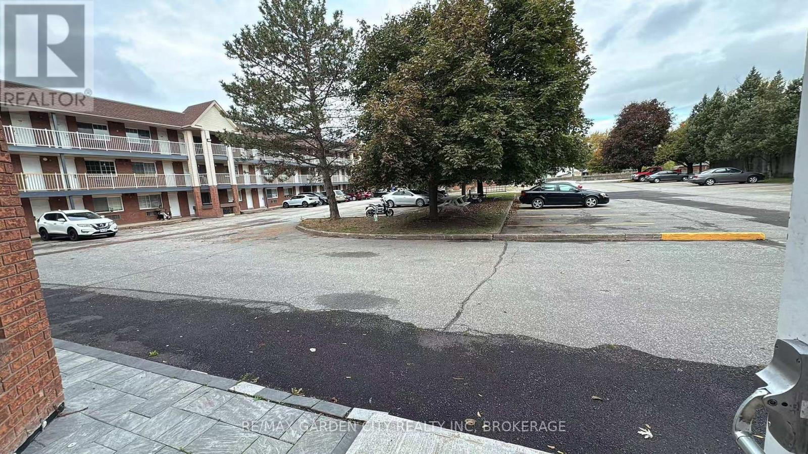 Commercial Unit - 7737 Lundy's Lane, Niagara Falls, Ontario  L2H 1H3 - Photo 33 - X12496902