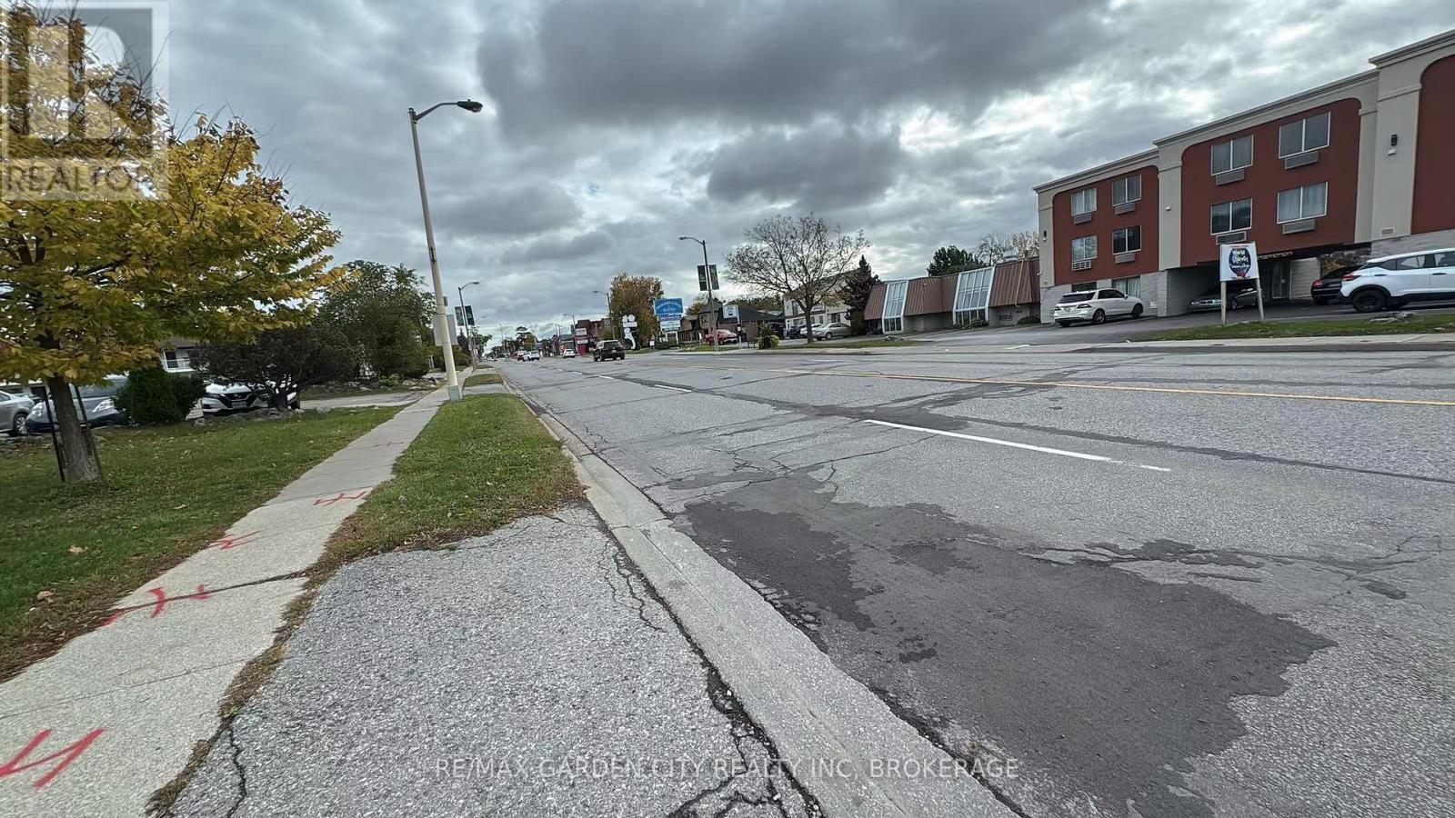 Commercial Unit - 7737 Lundy's Lane, Niagara Falls, Ontario  L2H 1H3 - Photo 35 - X12496902