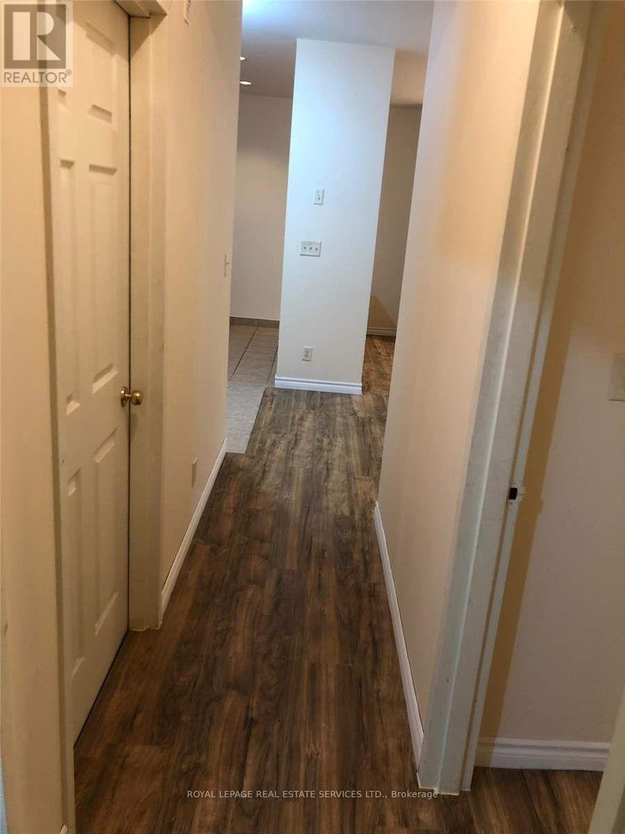 303 - 51 Wyndham Street N, Guelph, Ontario  N1H 4E4 - Photo 5 - X12496630