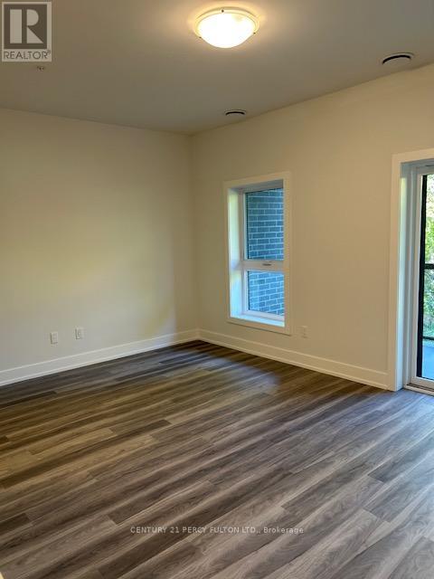 305 - 1100 Lackner Place, Kitchener, Ontario  N2A 0M1 - Photo 13 - X12496648