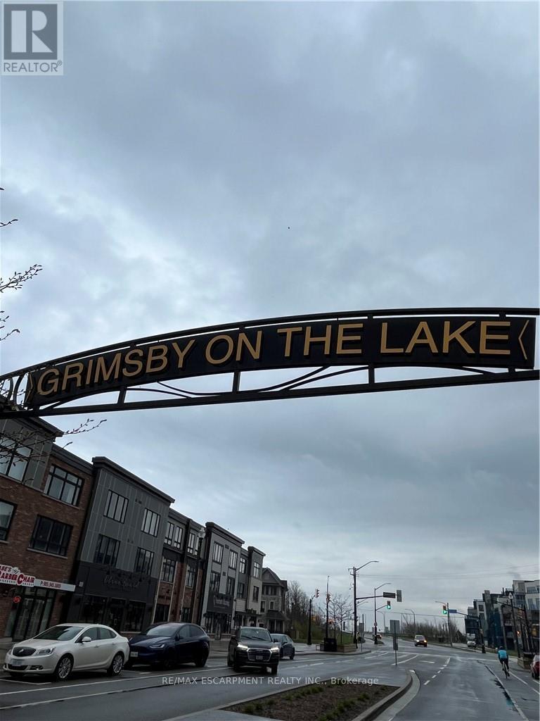 908 - 385 Winston Road, Grimsby, Ontario  L3M 0J2 - Photo 6 - X12496754