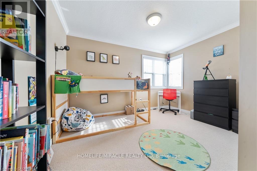 281 Doon South Drive, Kitchener, Ontario  N2P 2X1 - Photo 18 - X12496762