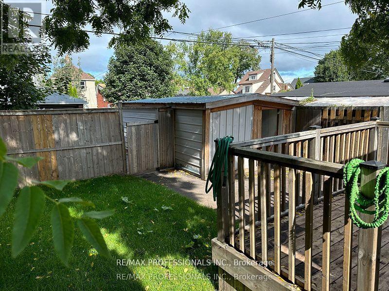 Upper - 167.5 Grosvenor Avenue N, Hamilton, Ontario  L8L 7S1 - Photo 11 - X12496824