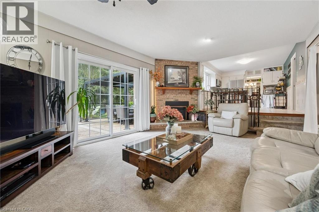 4 Berkley Place, Guelph, Ontario  N1E 1E6 - Photo 12 - 40784708