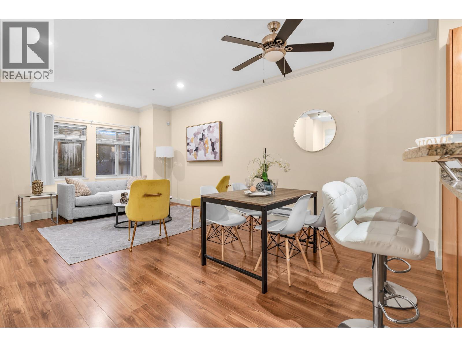 8 3139 Smith Avenue, Burnaby, British Columbia  V5G 2S8 - Photo 8 - R3063596