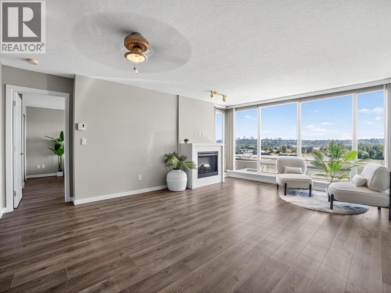 704 39 Sixth Street, New Westminster, British Columbia  V3L 0B3 - Photo 1 - R3063608