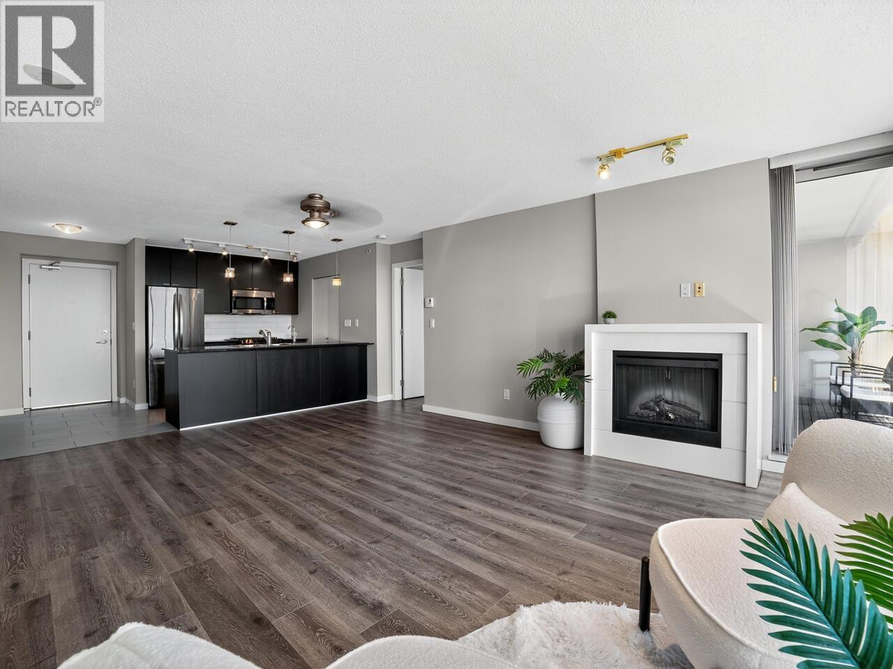 704 39 Sixth Street, New Westminster, British Columbia  V3L 0B3 - Photo 8 - R3063608