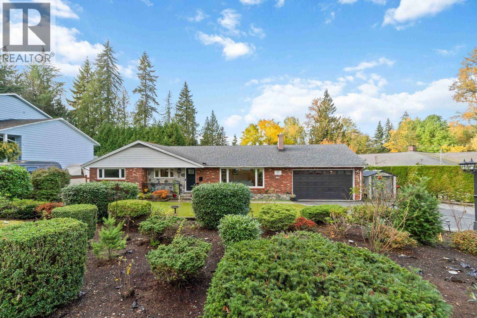 660 Gatensbury Street, Coquitlam, British Columbia  V3J 5G8 - Photo 3 - R3063351