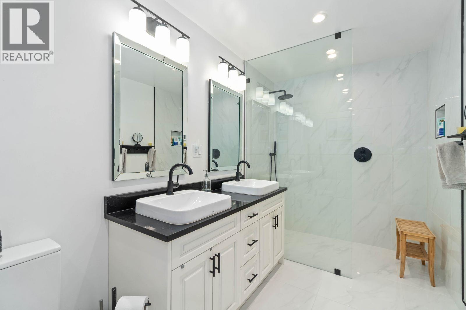 660 Gatensbury Street, Coquitlam, British Columbia  V3J 5G8 - Photo 22 - R3063351