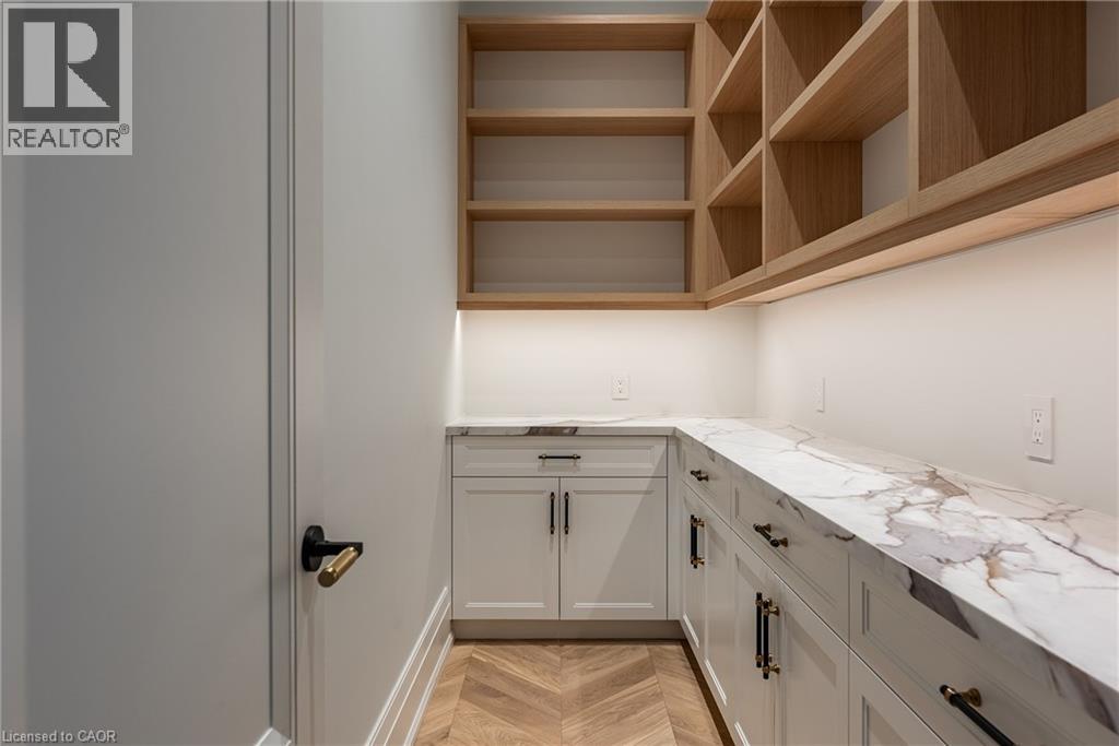 556 Fourth Line, Oakville, Ontario  L6L 5A7 - Photo 12 - 40759589