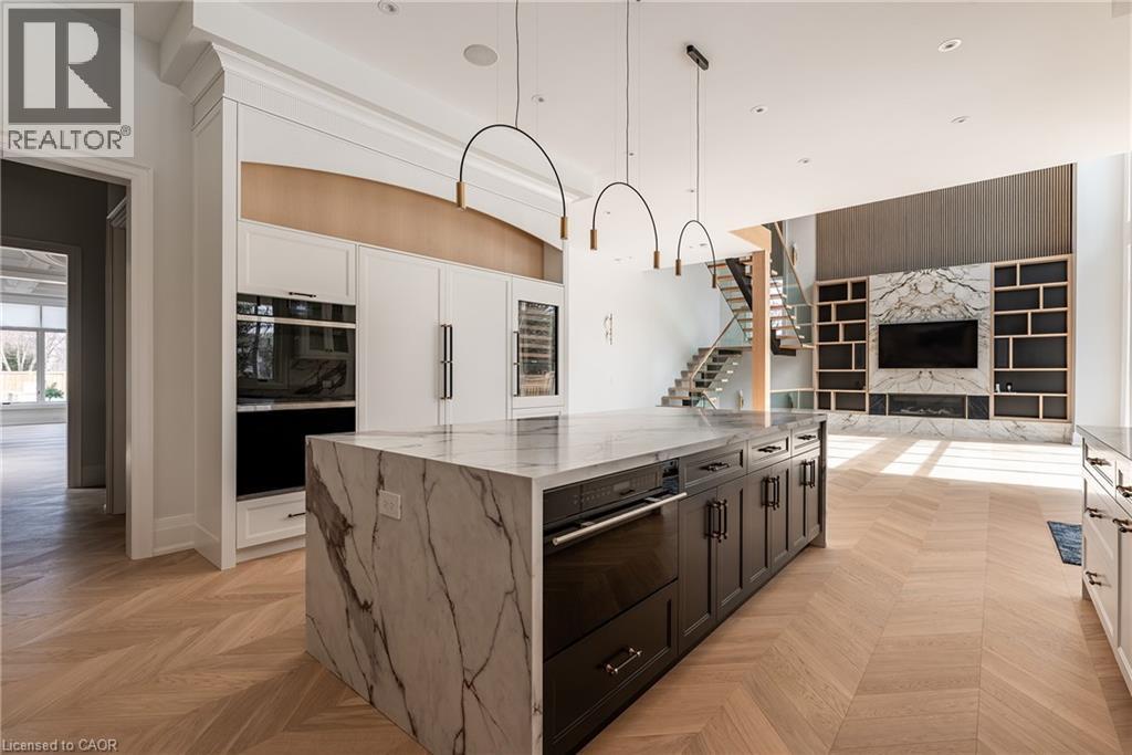 556 Fourth Line, Oakville, Ontario  L6L 5A7 - Photo 9 - 40759589