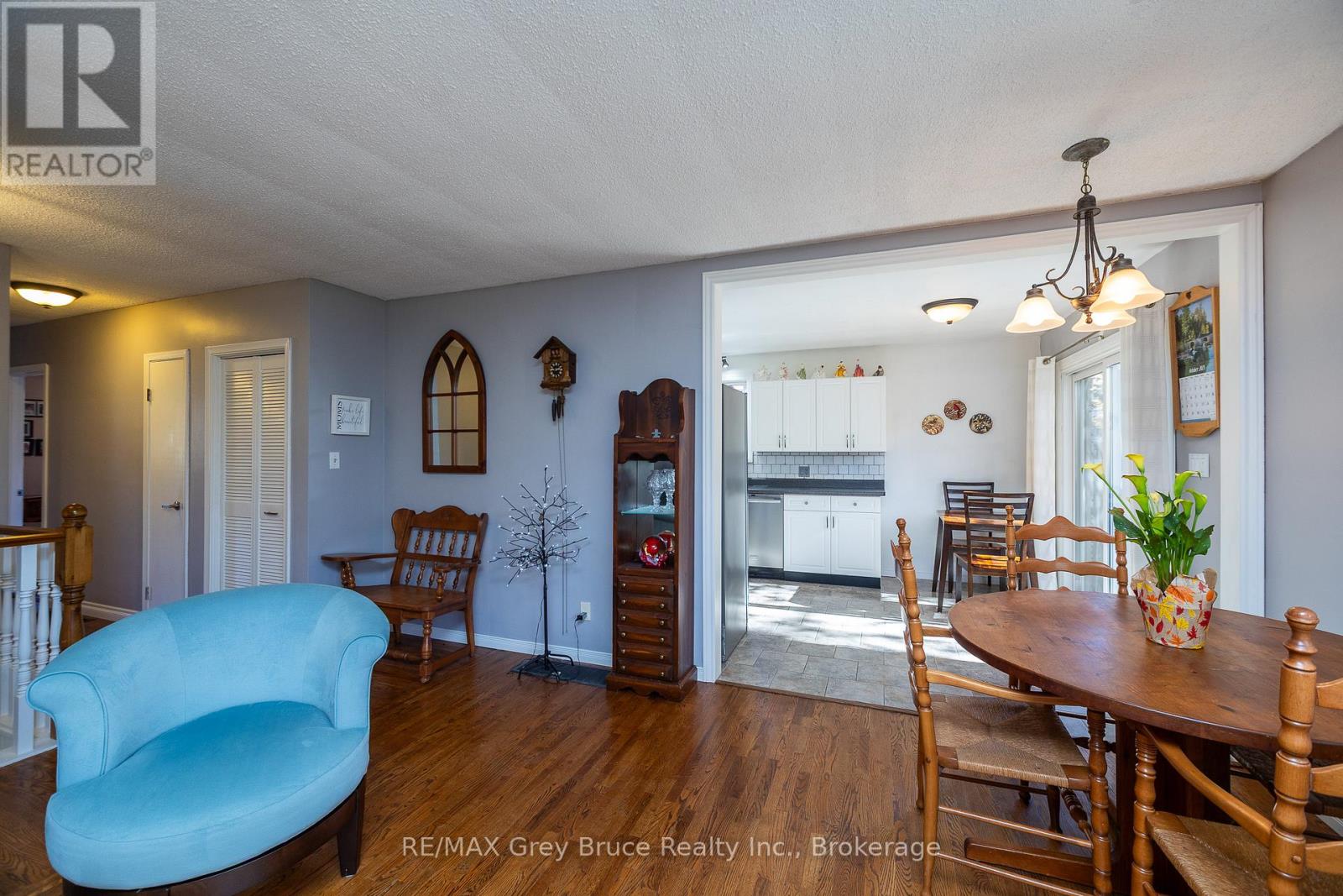 242 6th Avenue E, Owen Sound, Ontario  N4K 2T3 - Photo 6 - X12496874