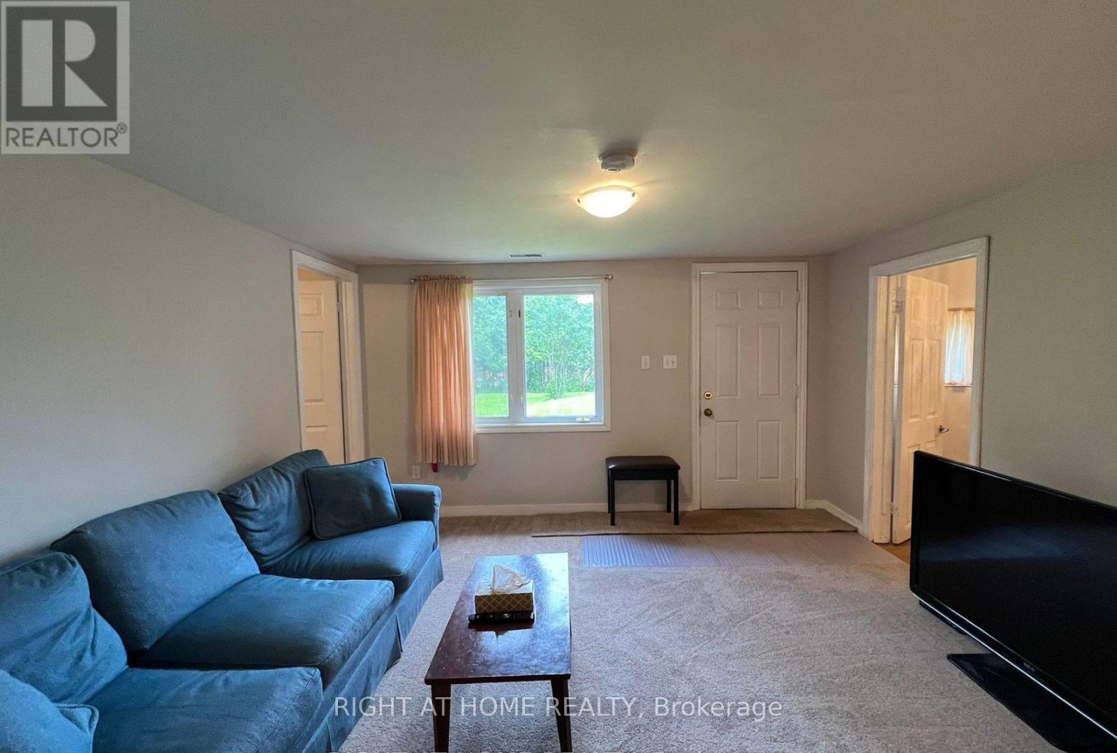 34 Broadview Street, Collingwood, Ontario  L9Y 0X2 - Photo 3 - S12355303