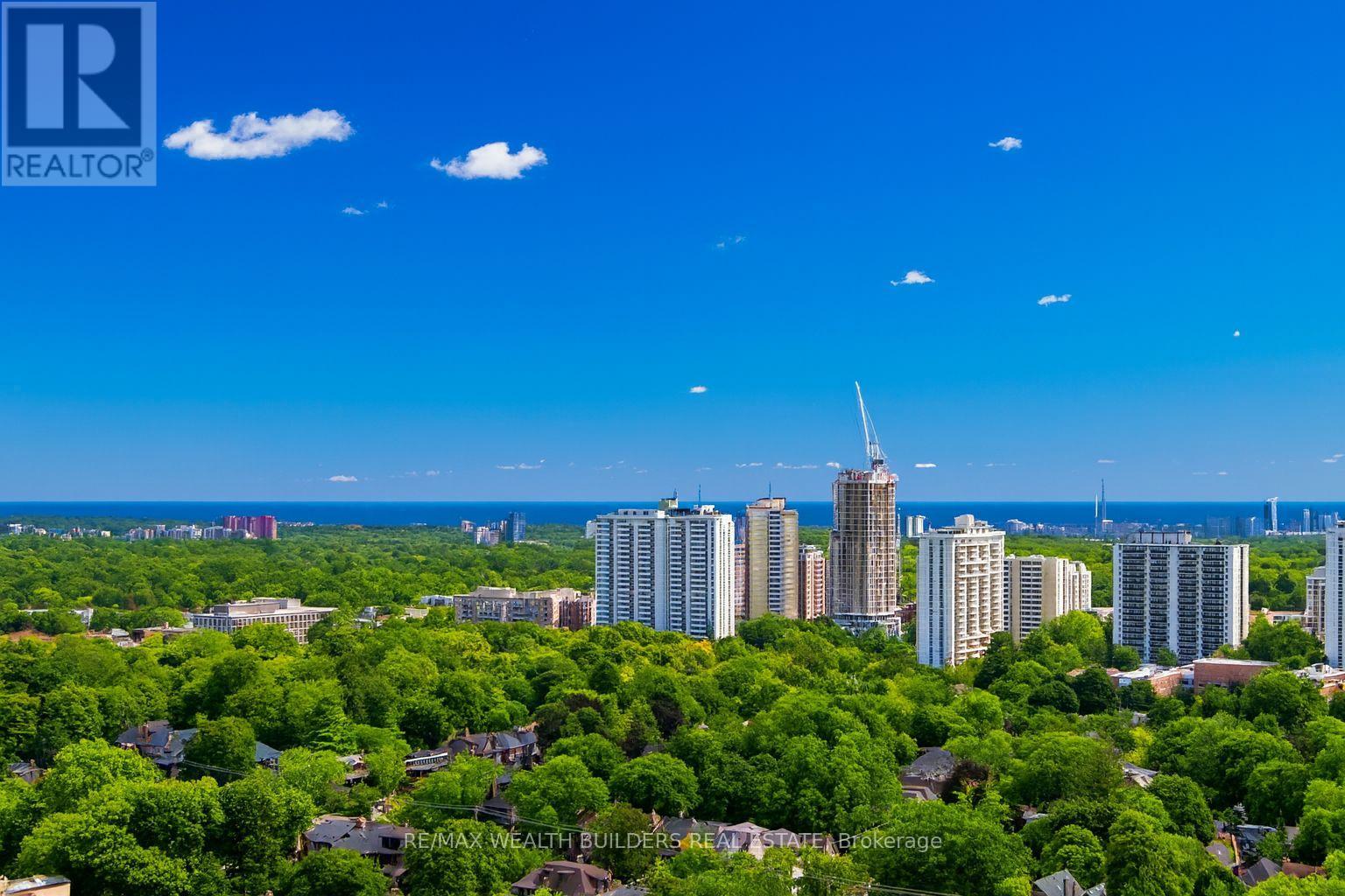 2702 - 2181 Yonge Street, Toronto, Ontario  M4S 3H7 - Photo 2 - C12398783