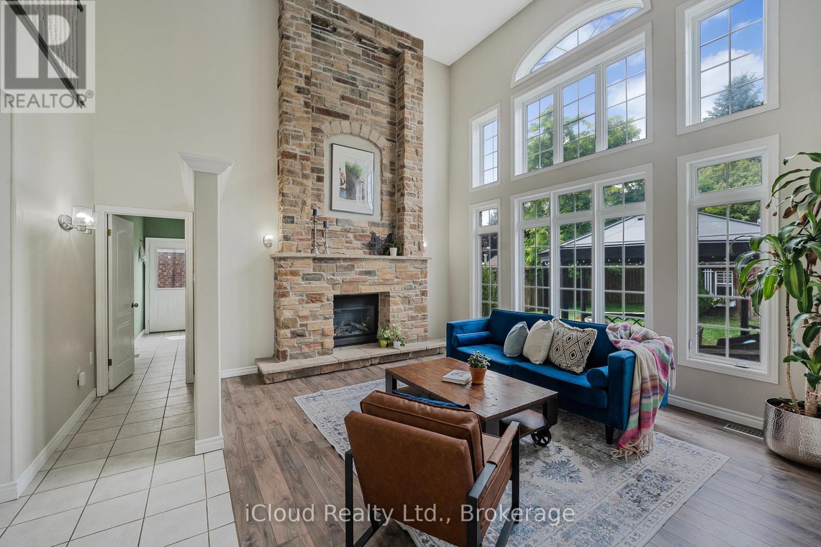 2 Redfern Street, Orangeville, Ontario L9W 5C8 - Photo 14 - W12310125