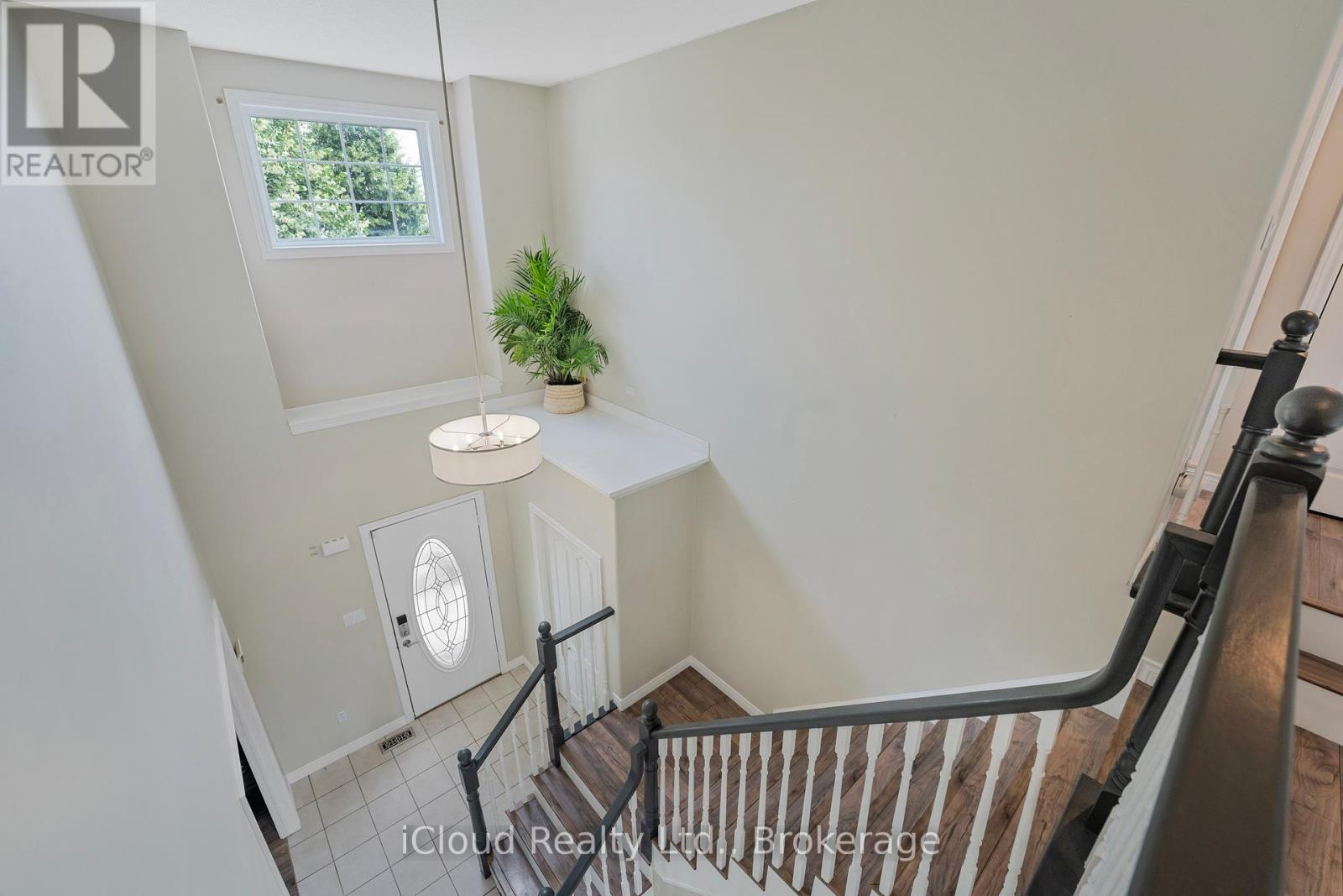 2 Redfern Street, Orangeville, Ontario L9W 5C8 - Photo 21 - W12310125