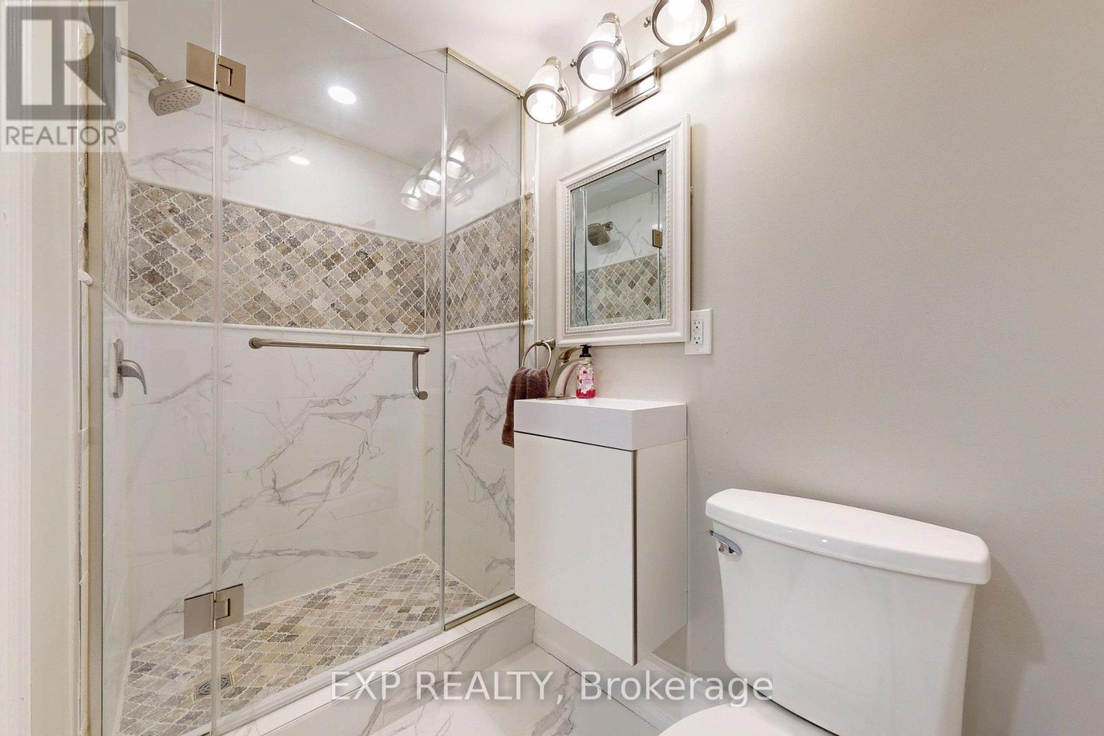 100 Dells Crescent, Brampton, Ontario  L7A 2X1 - Photo 20 - W12489268