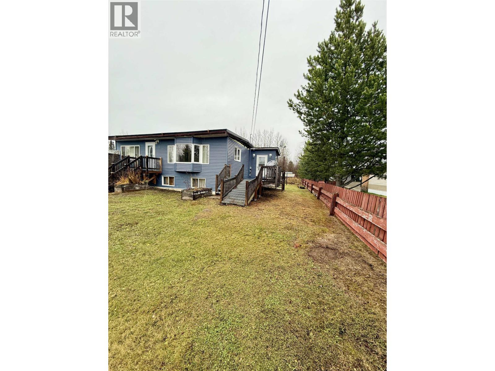 2098 E Mclaren Road, Prince George, British Columbia  V2N 6T9 - Photo 4 - R3063619